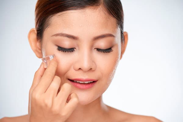 beneficios de usar cubitos de hielo