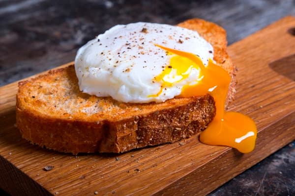 comer huevos caducados