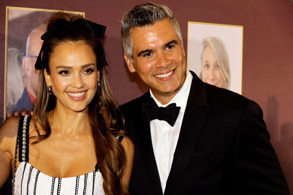 7 parejas de celebridades más inusuales que desafiaron las expectativas