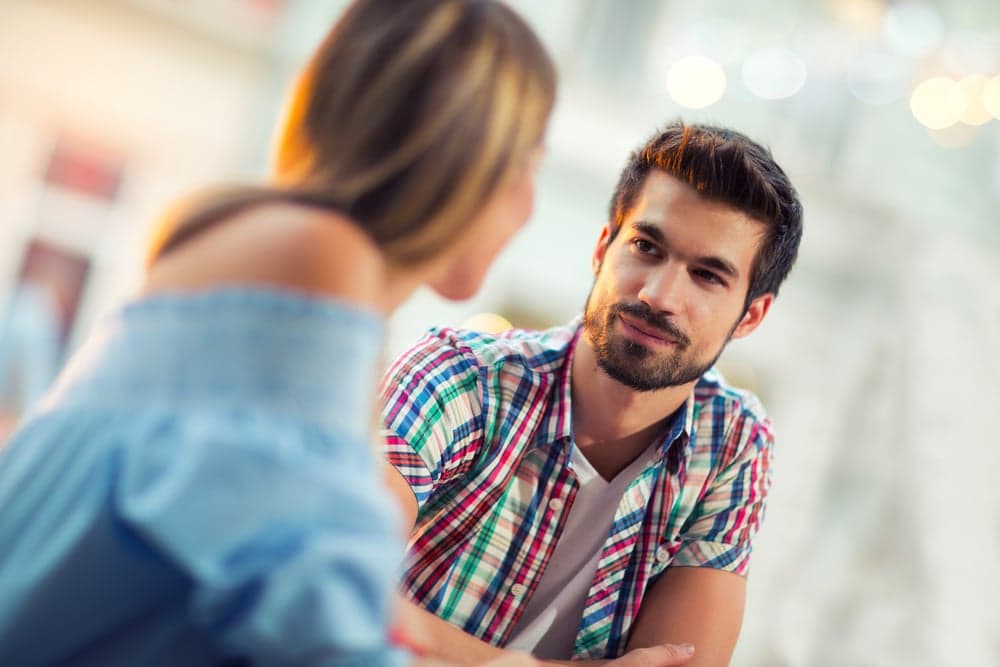 Lo primero que notan las mujeres sobre los hombres (según la ciencia)