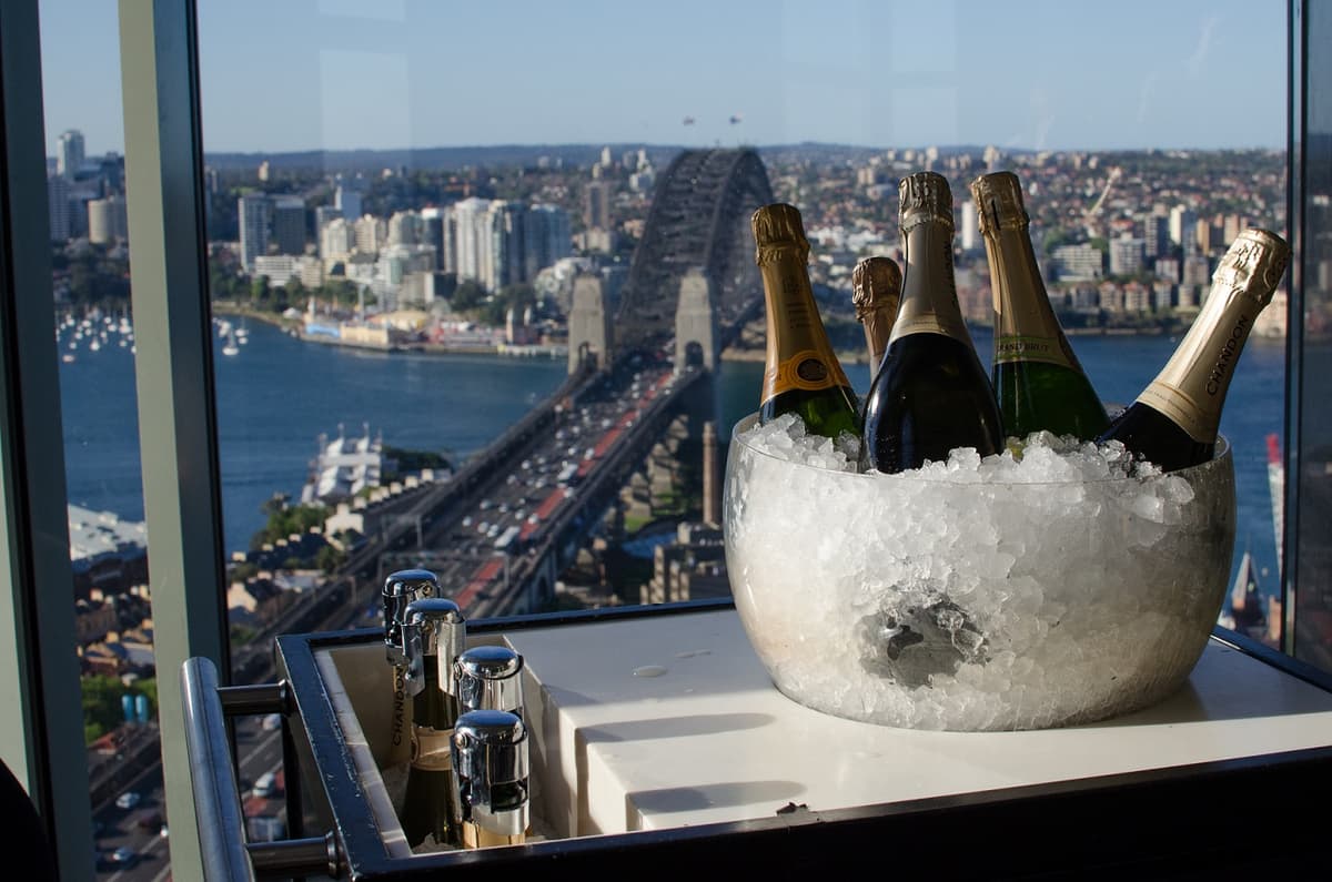 25 World Best Restaurant Views 60: