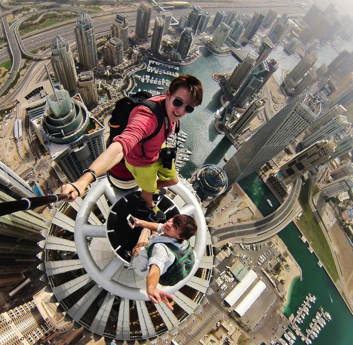 Dubai por encima de 3