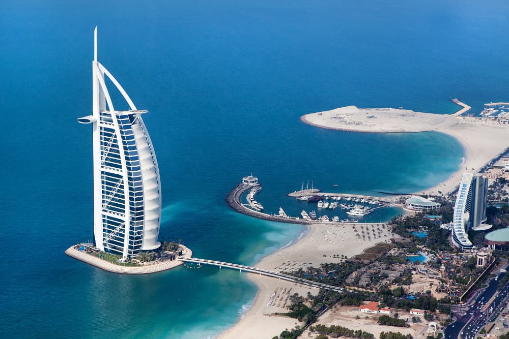 Dubai por encima de 7