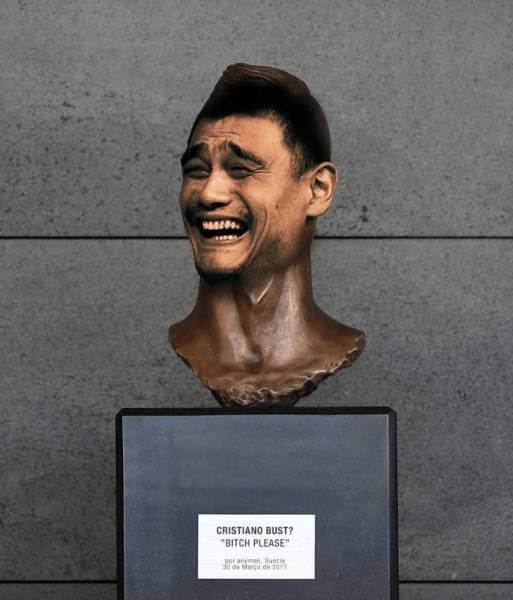 Cristiano-Ronaldo-Bust (14)