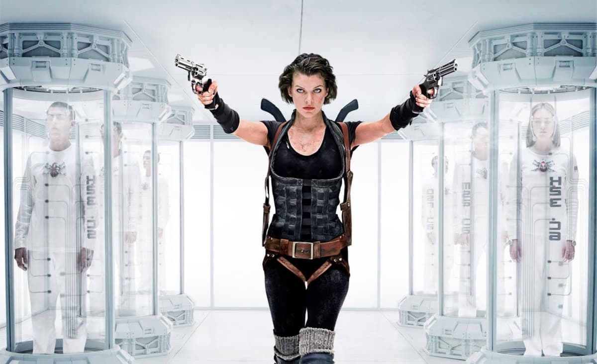Resident Evil | 10 mejores películas de acción con personajes principales de mujeres fuertes | Bayas cerebrales