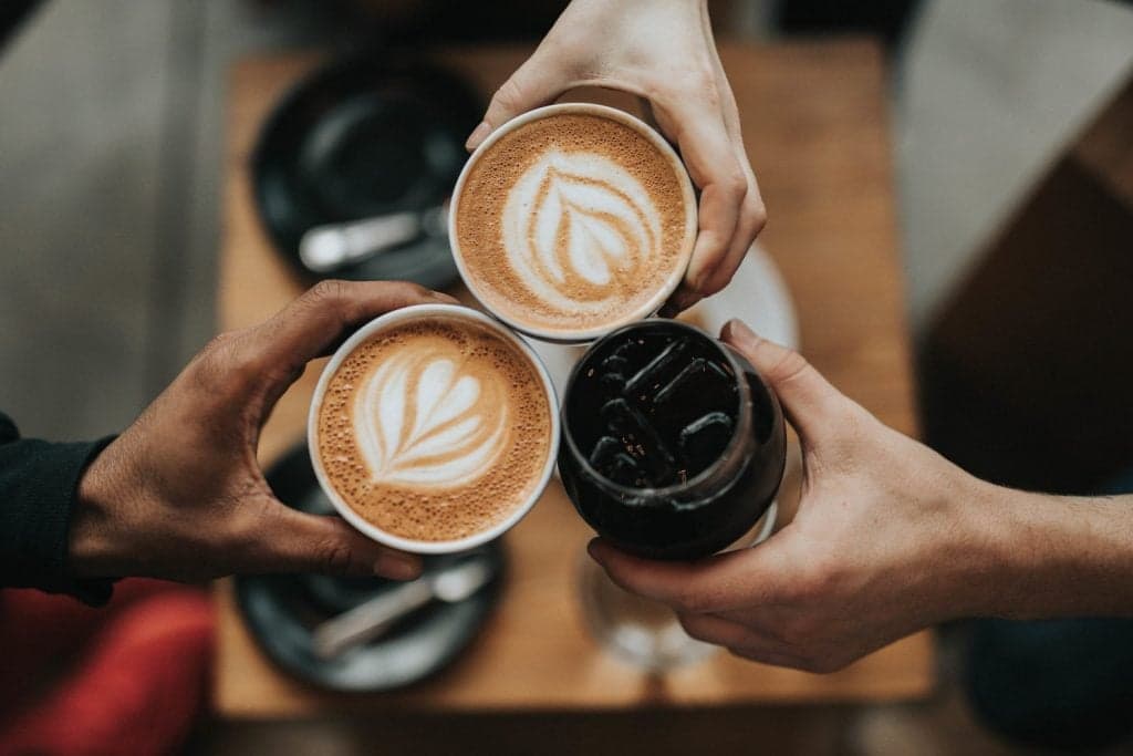 8 Historias Curiosas en un Café