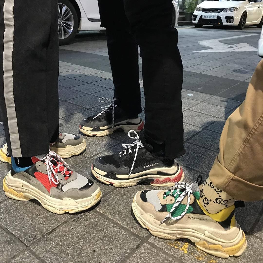 Actualmente, las zapatillas deportivas más costosas disponibles para su compra.