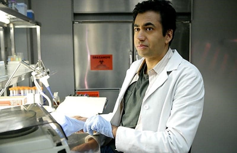 Kal Penn (House MD) | 7 actores que tenían razones ridículas para dejar el papel | Bayas cerebrales