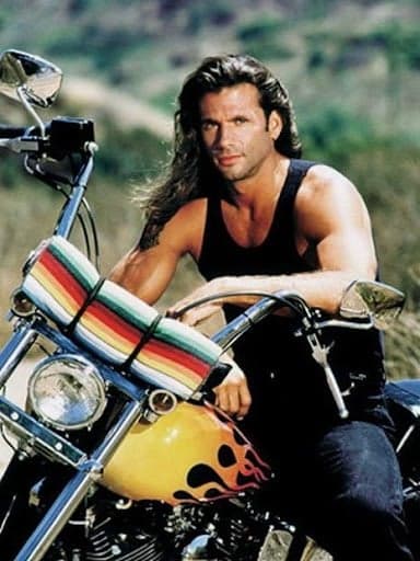 Duplica si observas a Lorenzo Lamas en este momento.