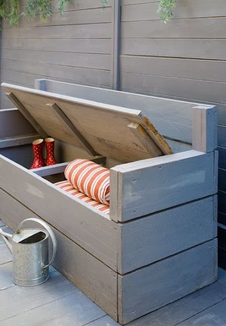 Terraza para sentarse #2 | 10 ideas acogedoras para balcones | su belleza