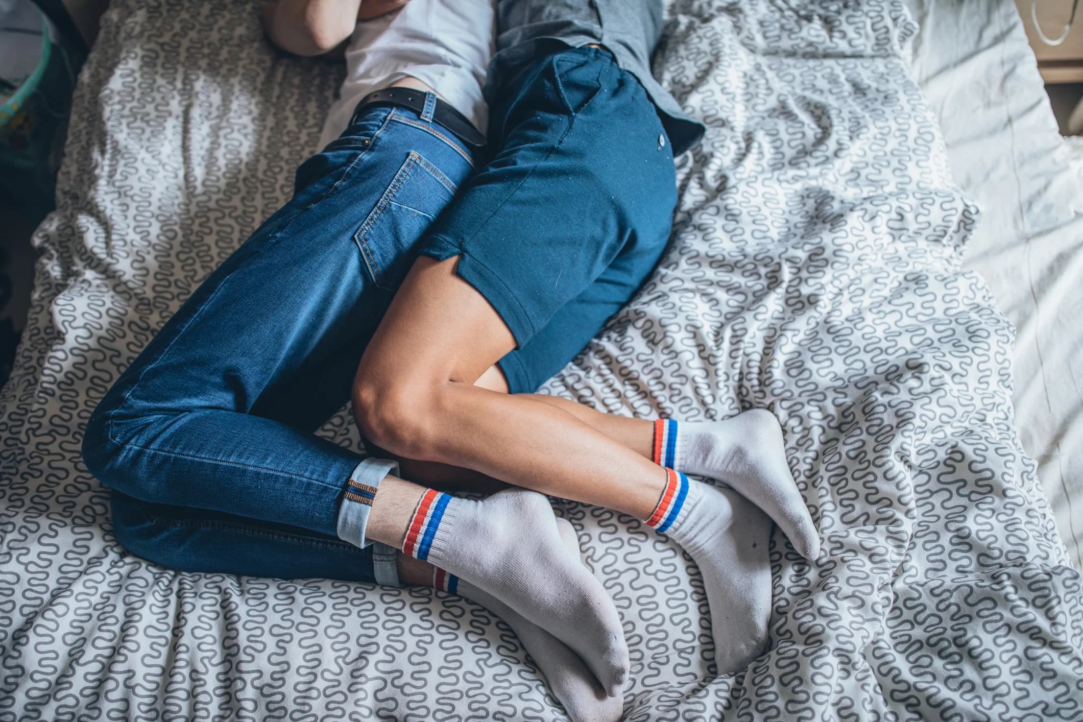 ¿Qué revela tu postura de abrazo preferida acerca de tu relación?