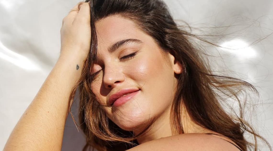 La historia completa de Ali Tate-Cutler: ¡la primera modelo de tallas grandes de Victoria's Secret!