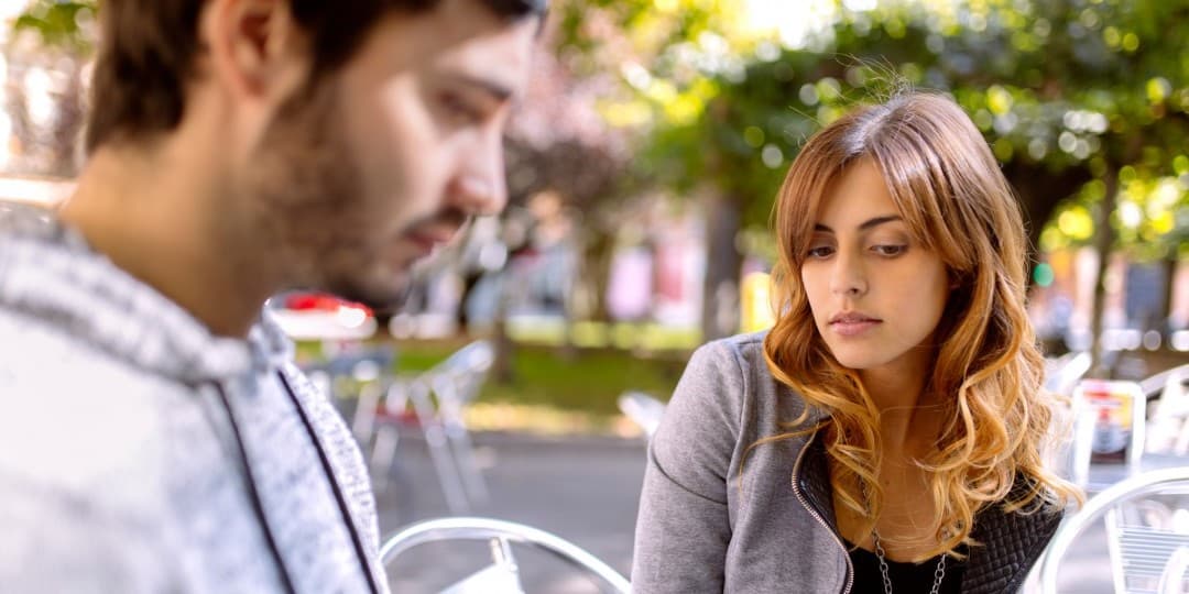 6 indicios de que no es tu amigo.