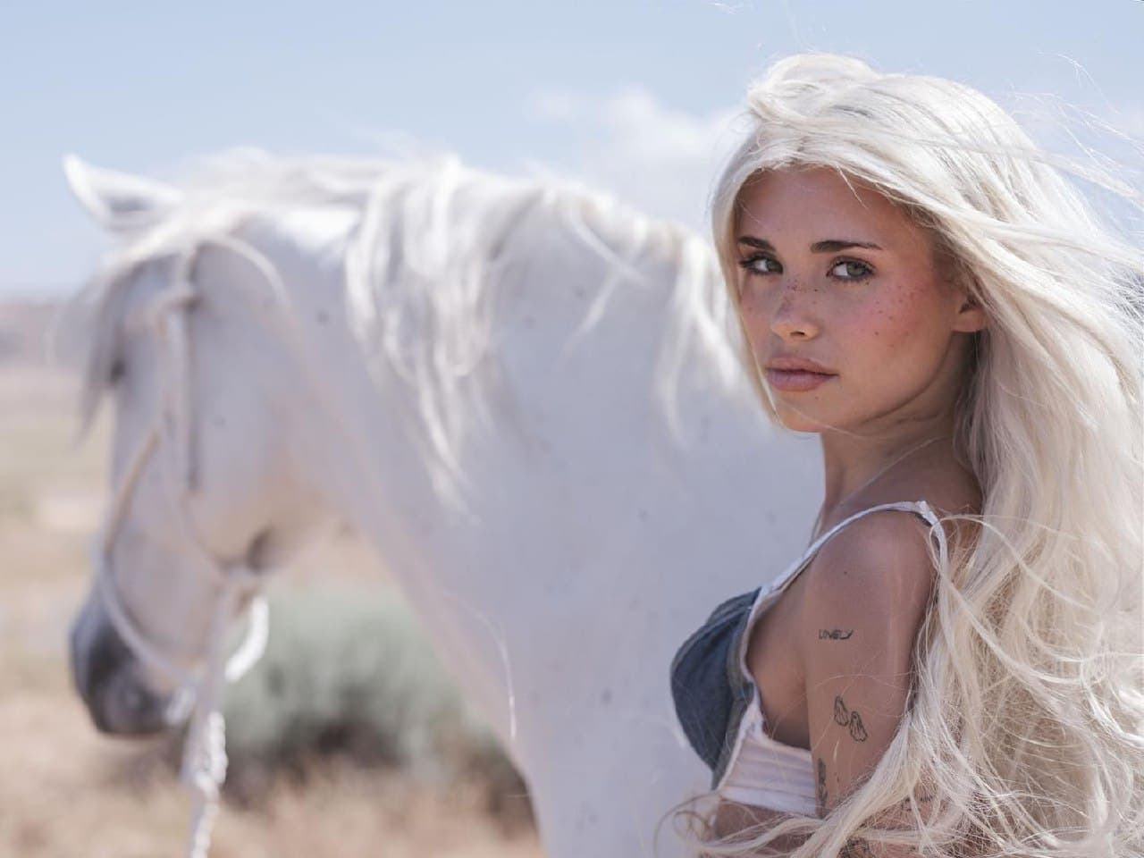 Nessa Barrett, famosa en TikTok: Escándalos, dramas y revelaciones.
