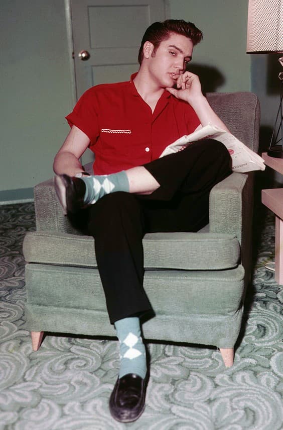 Elvis Presley#2 | Moda a través de las décadas. 6 hombres icónicos |: Su Belleza