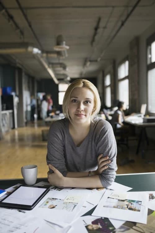 Verifique el alcance de su lugar de trabajo #2 | 6 formas de ser más positivo en el trabajo | su belleza