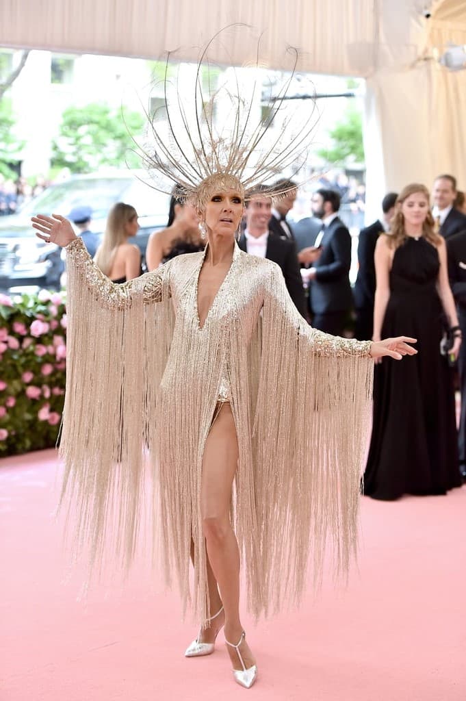 Celine Dion se divierte con cada sesión de fotos 10 razones por las que Celine Dion es nuestro nuevo ícono de estilo | su belleza
