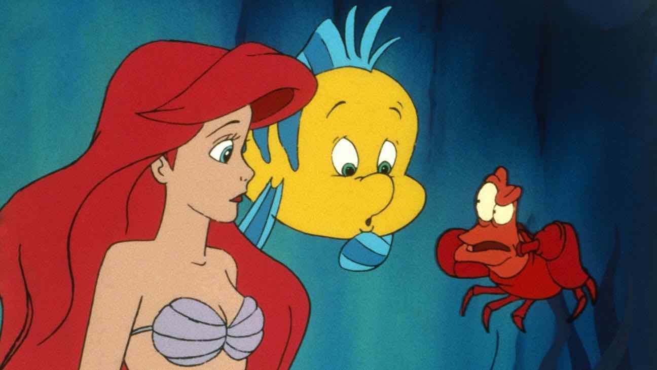 Un origen de cuento de hadas que necesitó adaptarse para encajar con el estilo de Disney.
