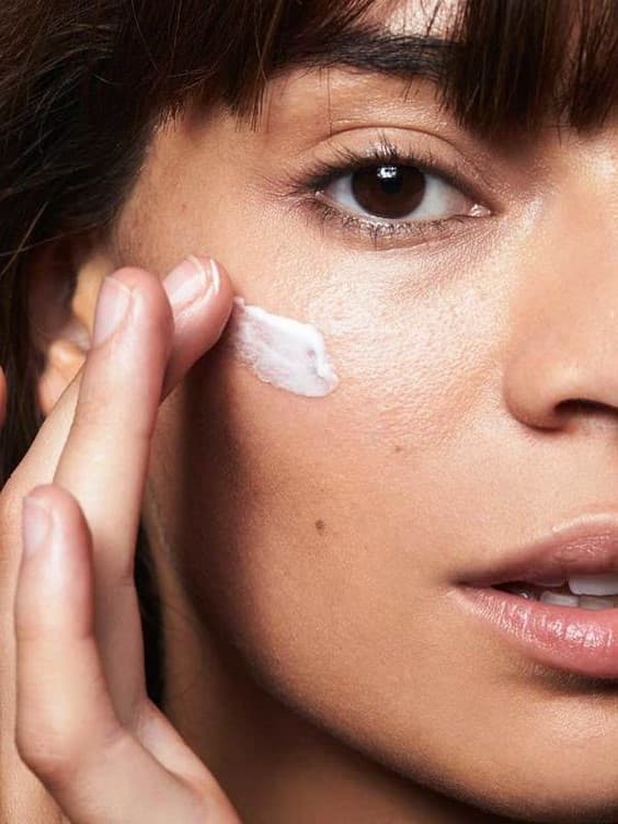 Agregar modos de hidratación 7 cambios que debes realizar en tu régimen de cuidado de la piel este otoño | su belleza