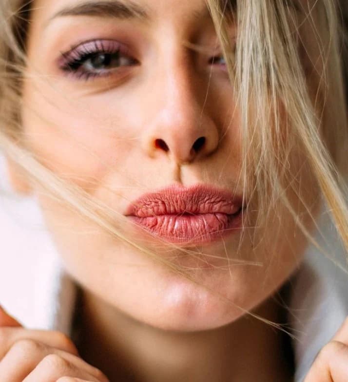 Dale amor a tus labios 7 cambios que debes hacer en tu régimen de cuidado de la piel este otoño | su belleza
