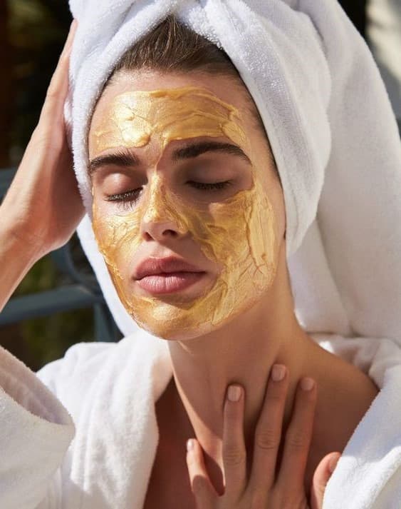 Prueba algunas mascarillas 7 cambios que debes hacer en tu régimen de cuidado de la piel este otoño | su belleza