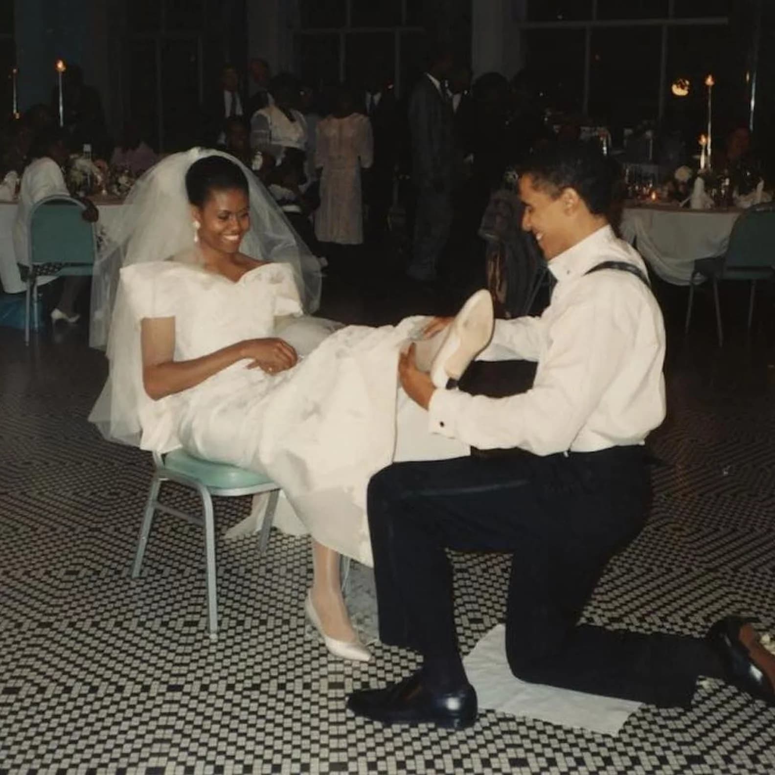 Vestidos de novia de alta calidad disponibles en tiendas de segunda mano.