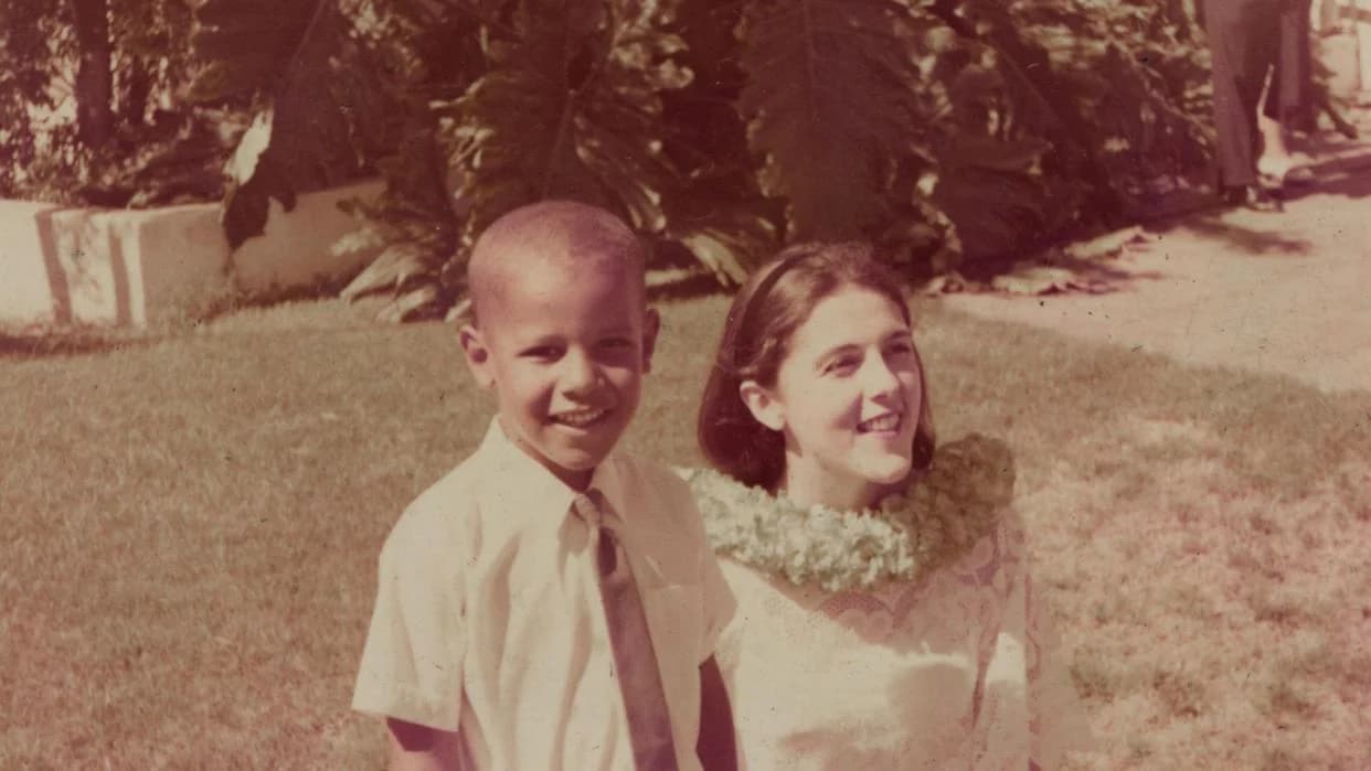 La conmovedora y desafiante vida de la madre de Obama.