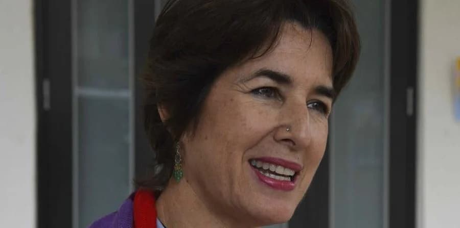 Ana Montes |: 10 de las espías más famosas del mundo Su Belleza