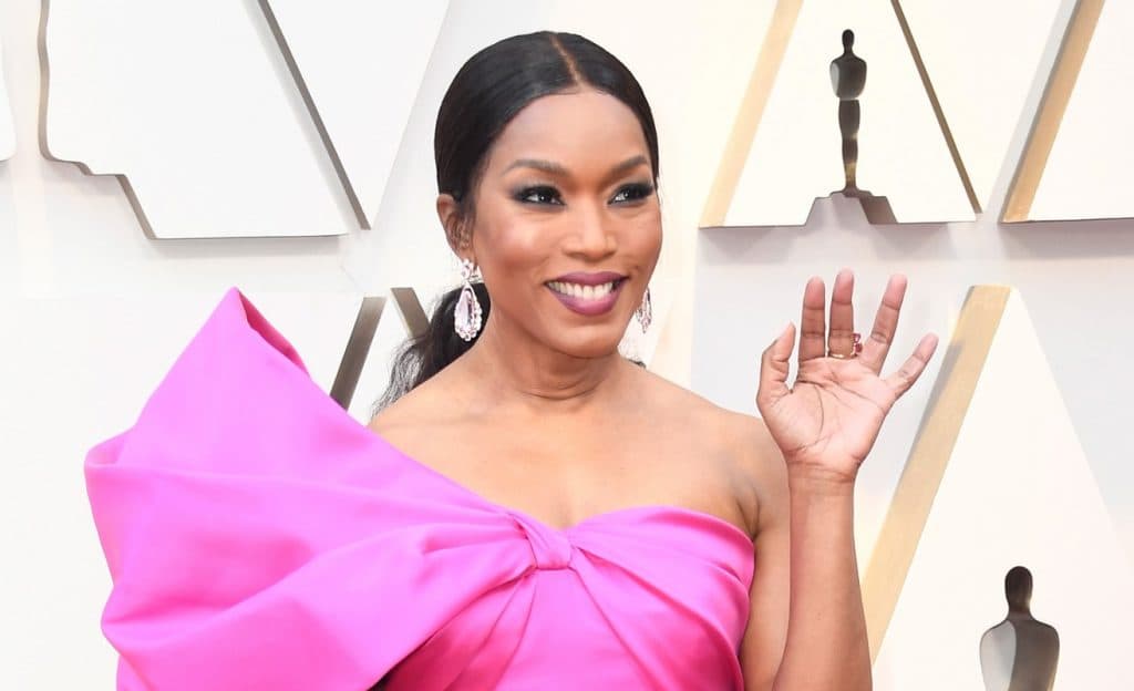 Angela Bassett |: 12 actrices negras más bellas de Hollywood | su belleza