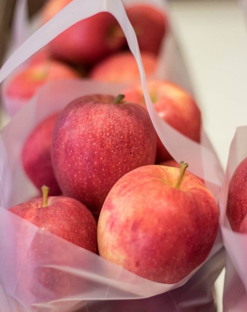 Manzanas | 12 alimentos que estás almacenando mal | su belleza