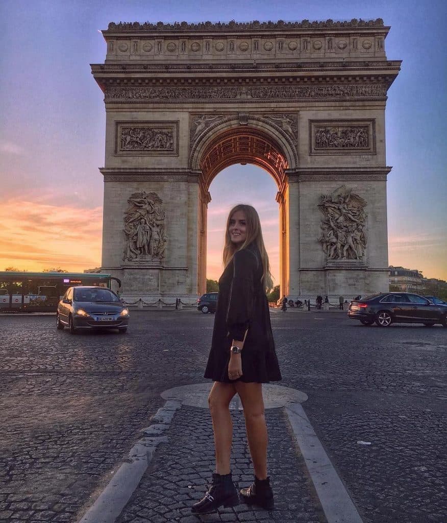 Arco de Triunfo |: 8 mejores lugares para visitar en París | su belleza