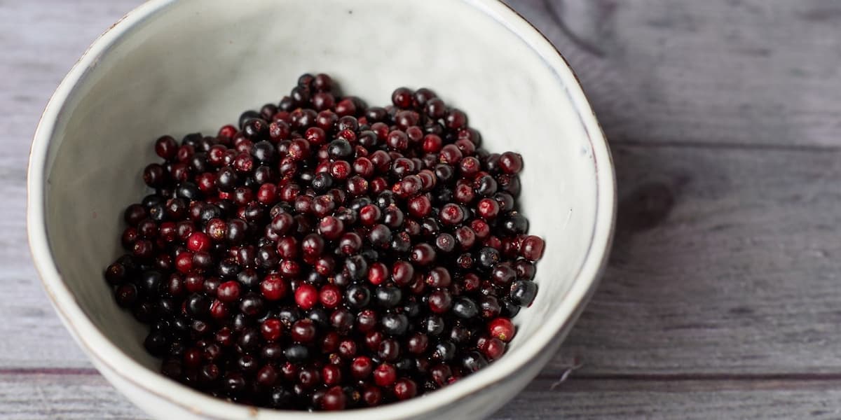 anciano 10 alimentos saludables que son tóxicos si se comen mal | su belleza