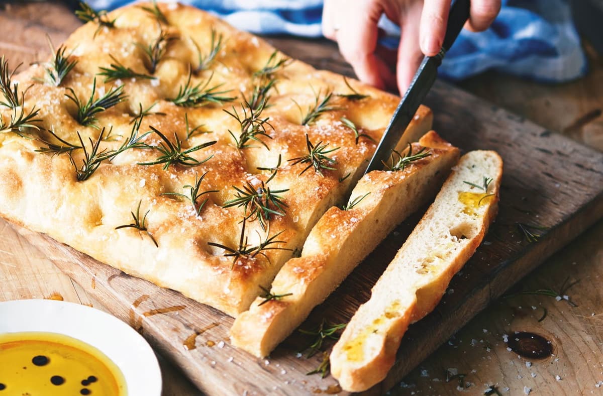 Focaccia |: Las 6 comidas más populares para comer en Italia | su belleza