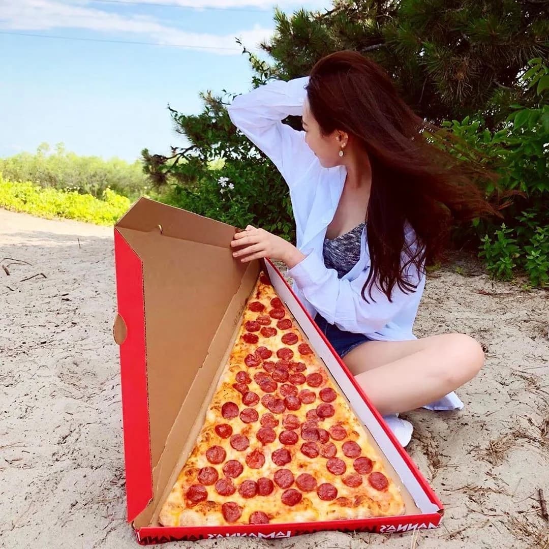Desafío de rebanadas de pizza gigantes | La nueva tendencia gastronómica es una porción de pizza gigante: la más grande que jamás hayas visto | su belleza