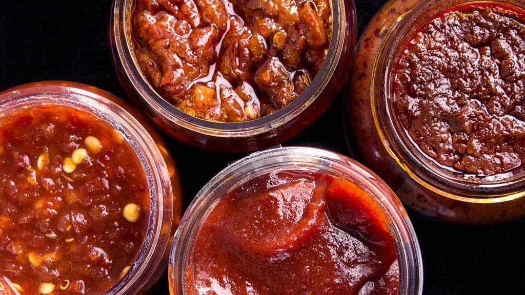 Salsa Picante | 12 alimentos que estás almacenando mal | su belleza