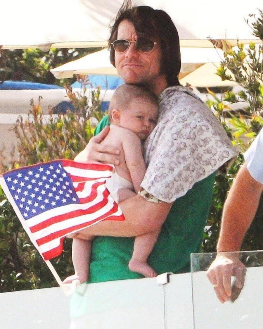 Jim Carrey |: 12 abuelos famosos con sus nietos derretirán tu corazón | su belleza