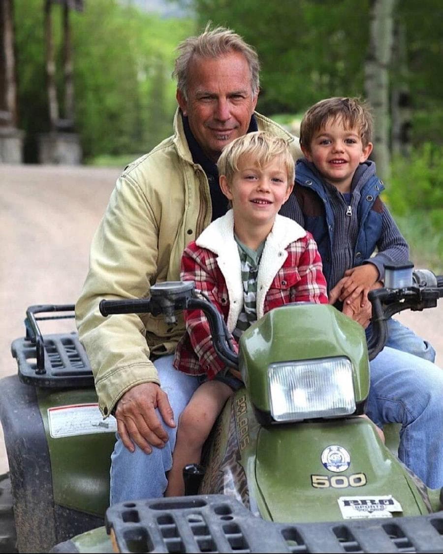 Kevin Costner |: 12 abuelos famosos con sus nietos derretirán tu corazón | su belleza
