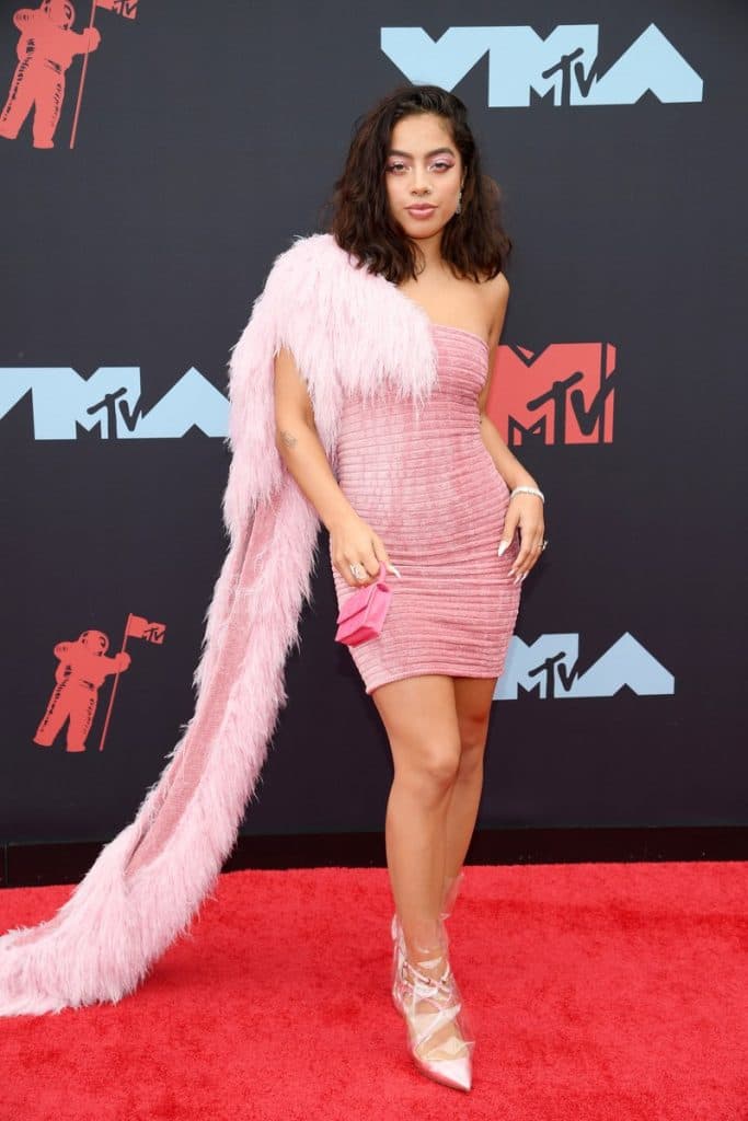 Kiana Lede |: Los mejores looks de los VMA 2019 | su belleza