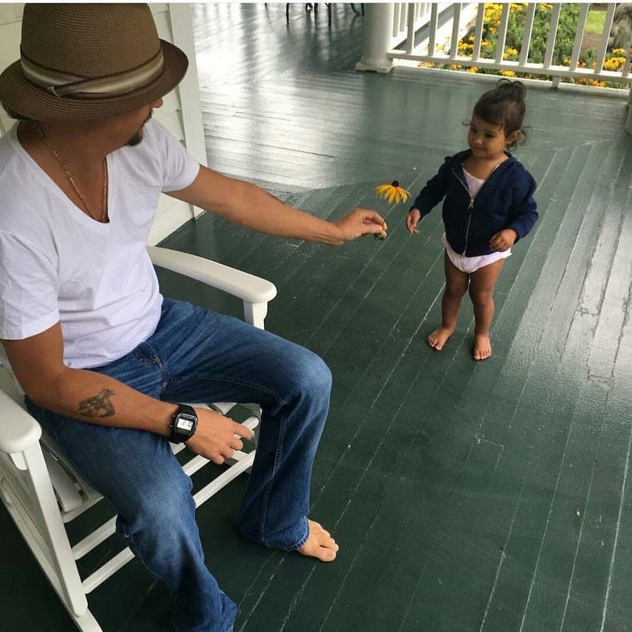 Kid Rock | 12 abuelos famosos con sus nietos derretirán tu corazón | su belleza