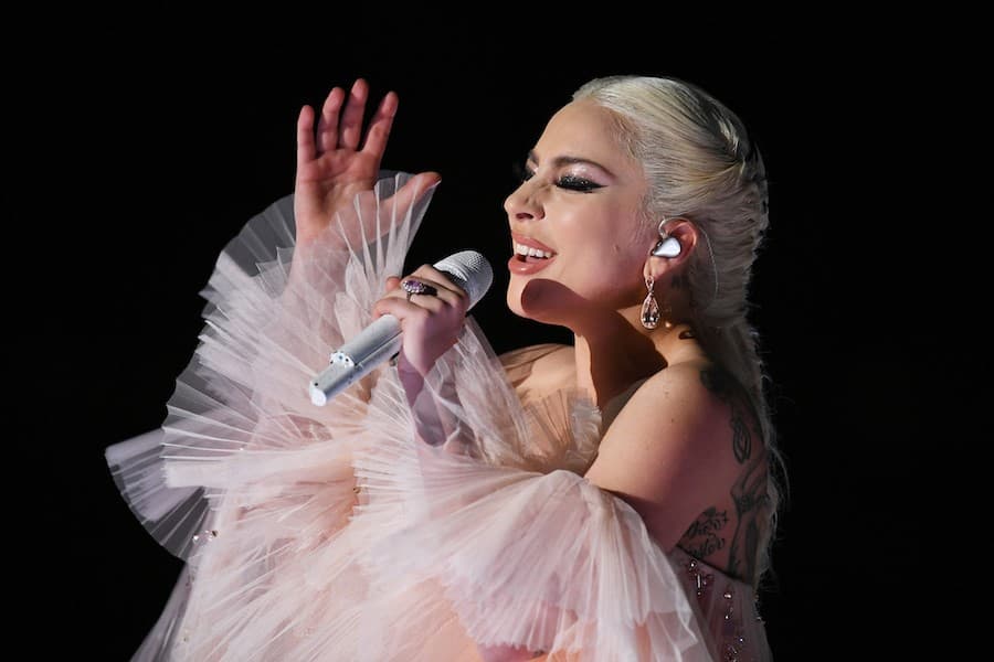 La altura de Lady Gaga | 8 datos sobre Lady Gaga que todo pequeño monstruo debería saber | su belleza