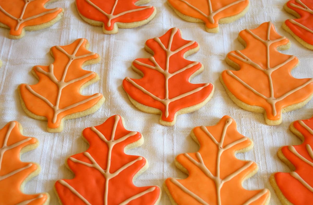Galletas de hojas |: 15 ideas fáciles de galletas de Halloween | Su Belleza
