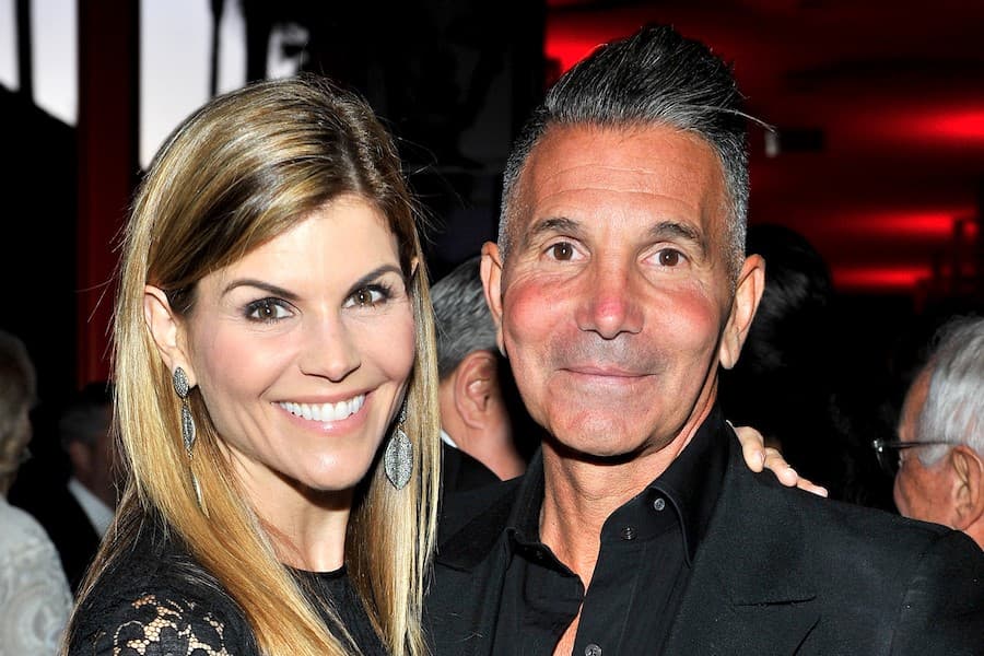 Esposo de Lori Laughlin |: 8 hechos poco conocidos sobre Lori Laughlin | su belleza