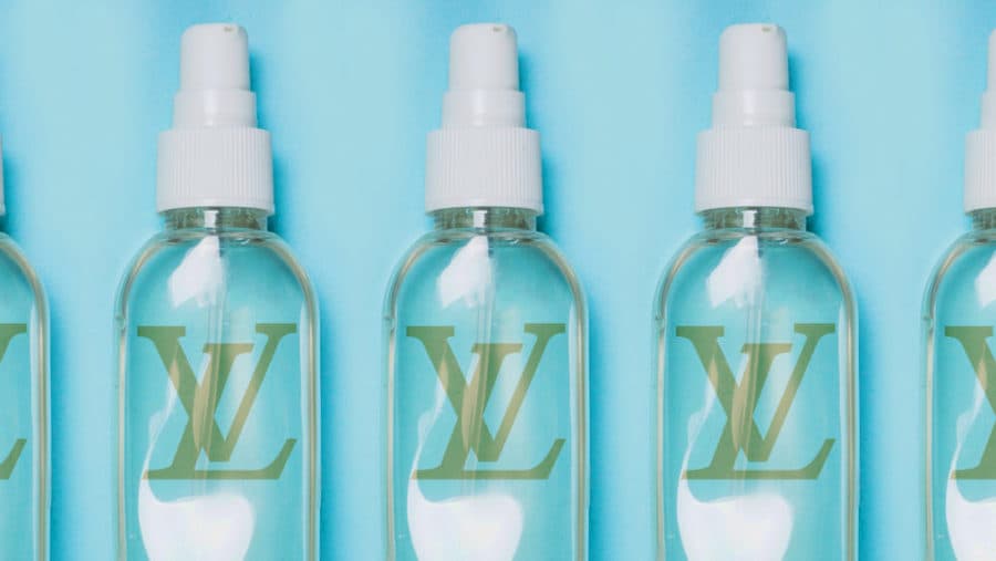 Louis Vuitton comienza a producir desinfectante de manos sin costo.