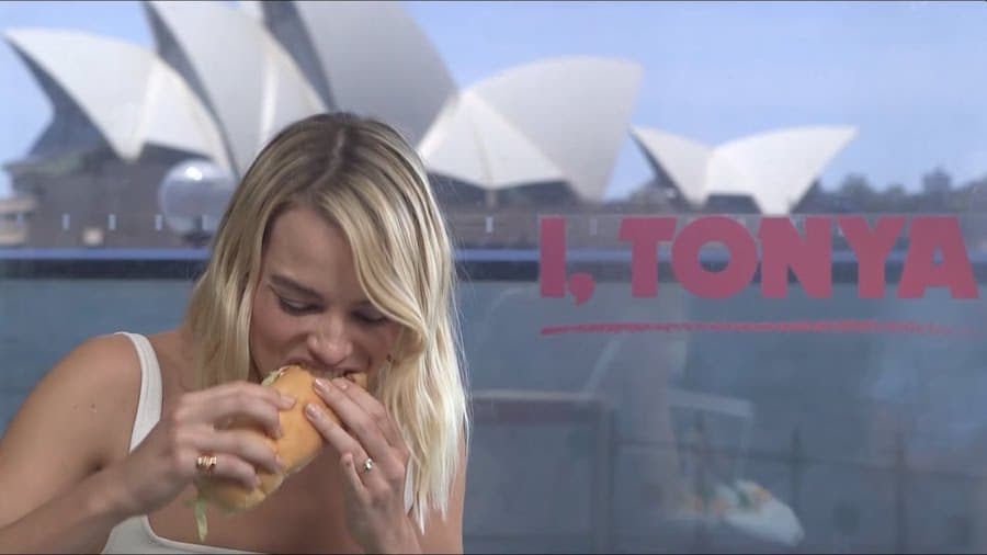 A Margot le gusta la comida rápida 8 datos divertidos e inusuales sobre Margot Robbie | su belleza