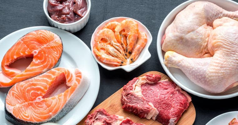 Carnes, mariscos y aves 10 alimentos saludables que son tóxicos si se comen mal | su belleza