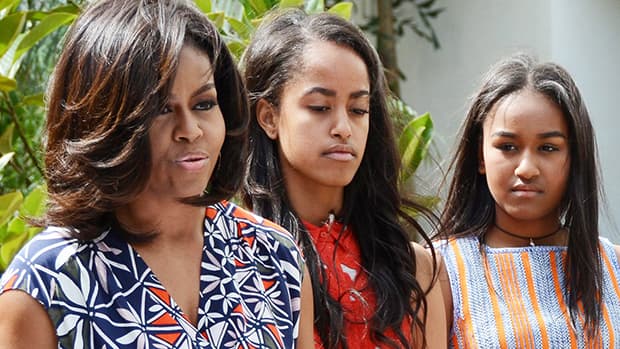8 aspectos que te fascinarán de Michelle, Malia y Sasha Obama, la primera dama y sus hijas.