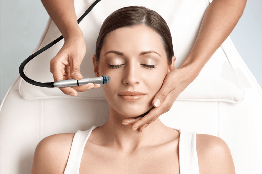 Rejuvenecimiento de la piel ¿Qué es la microdermoabrasión y mejorará tu piel? su belleza