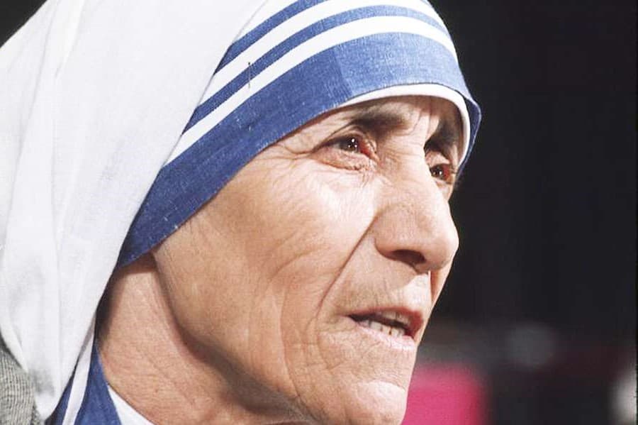 Madre Teresa |: 10 mujeres más influyentes de la historia | su belleza