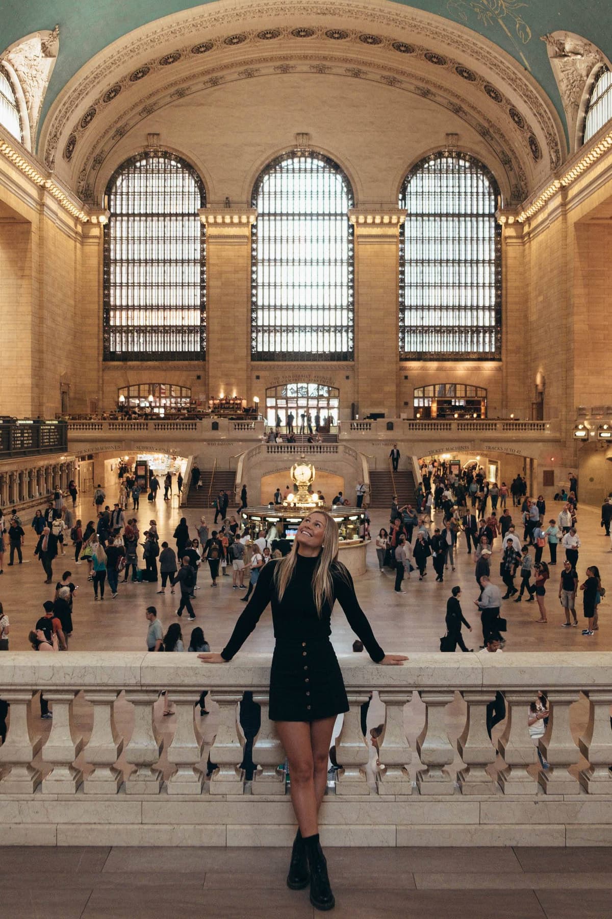 Traje negro | 15 lecciones de moda que aprenderás simplemente viviendo en Nueva York | su belleza