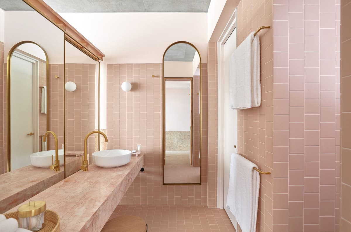 Rosa melocotón |: Los 10 mejores y peores colores para tu baño | su belleza